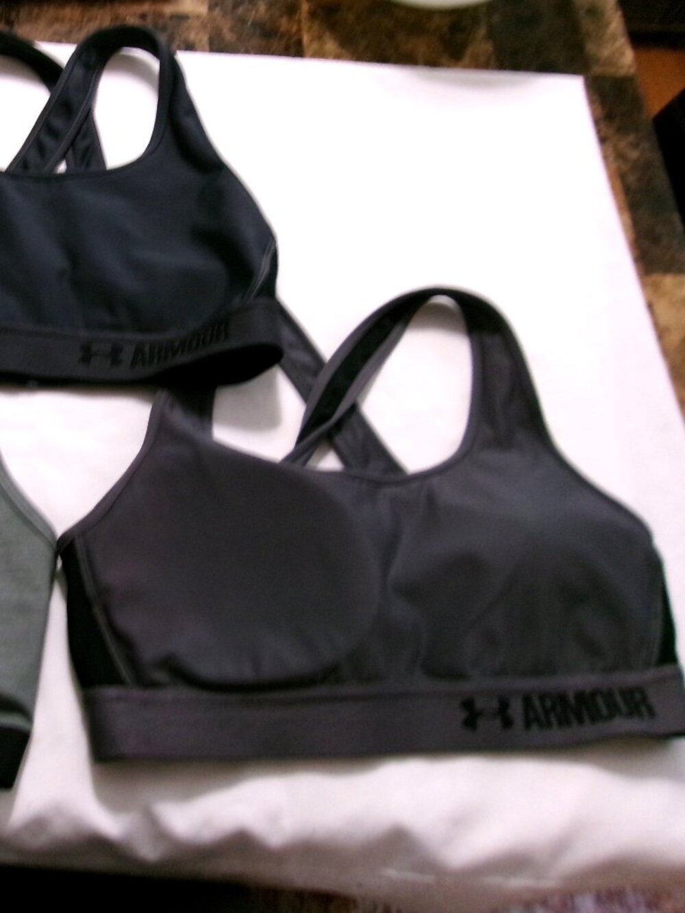 Bundle of 2 UNDER ARMOUR & 1 NIKE Sports Bras Size L - Picture 3 of 3